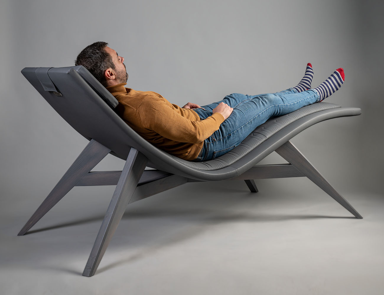 comodo chaise lounge - Wood Line Design Studio COMODO-EN