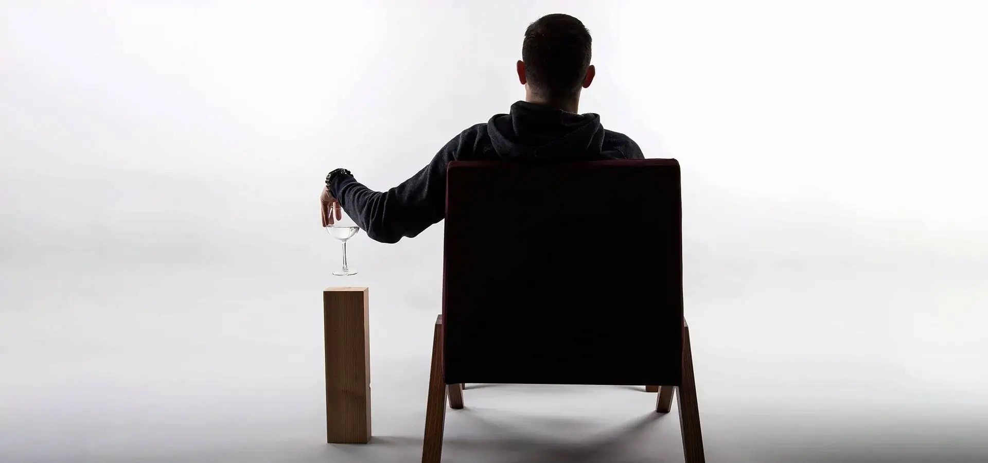 ACE retro armchair - Wood Line Design Studio